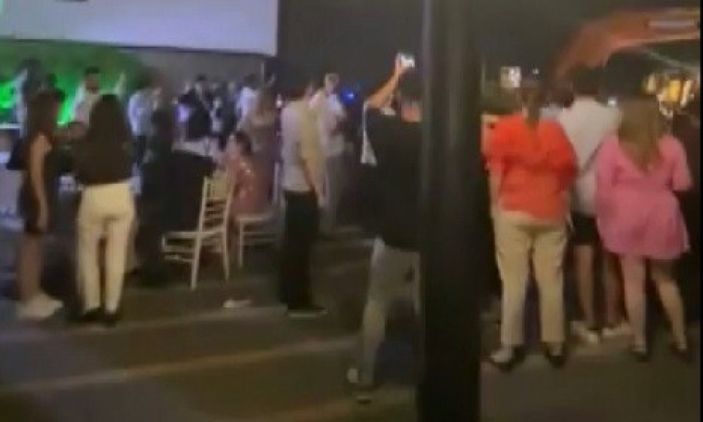 İzmir'de düğünü yıkım ekipleri bastı, düğün yarıda kesildi