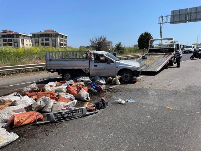 Tekirdağ'da freni boşalan kamyon ortalığı birbirine kattı