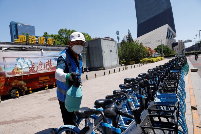 Pekin'de koronavirüs kısıtlamaları gevşetiliyor