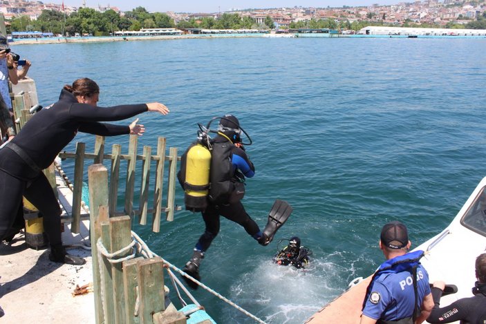Tekirdağ'da ‘Çevre Haftası’ dolayısıyla Marmara Denizi'nde atık toplandı