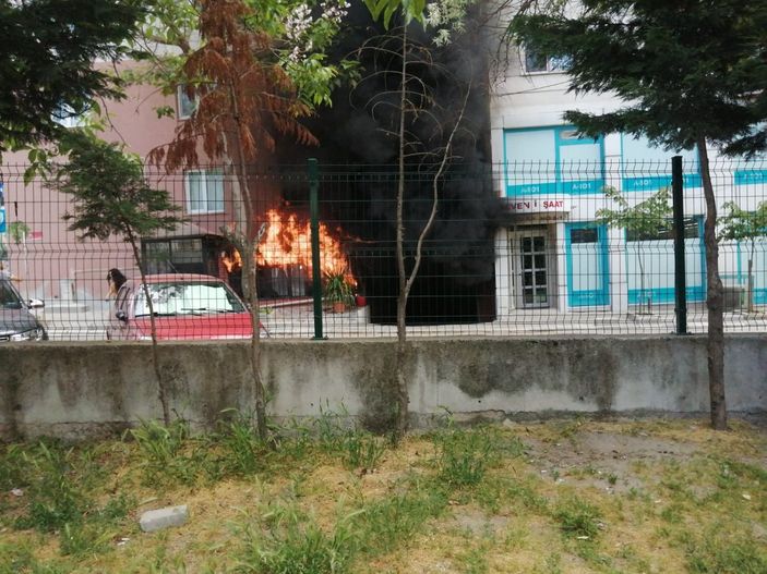 i Tekirdağ'da yangını söndürmek isterken yanan manavcı hayatını kaybetti