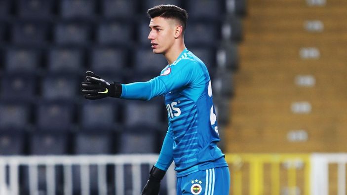 Fenerbahçe, Berke Özer'in yerini kiminle dolduracak?