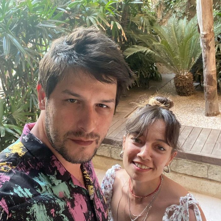 Fırat Albayram ile Ceyda Kasabalı şehri terk etti