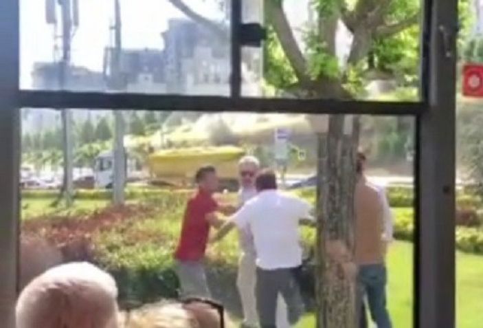 İstanbul'da yol verme kavgası