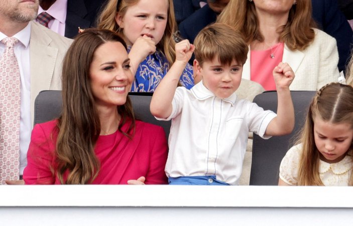 Kate Middleton, Prens Louis'i kontrol etmeye çalıştı