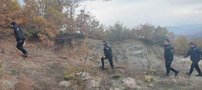 i Tokat'ta ormanlık alanda bulunan cesette 'kayıp polis' şüphesi