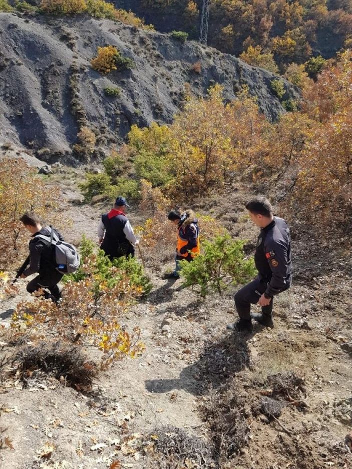 i Tokat'ta ormanlık alanda bulunan cesette 'kayıp polis' şüphesi