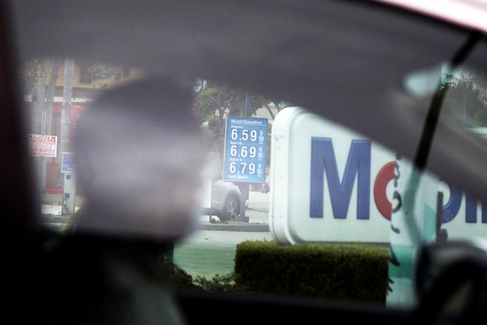 ABD'de benzin fiyatları, tüm zamanların en yüksek seviyesine çıktı