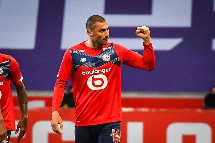 Burak Yılmaz, Beşiktaş yönetimine haber yolladı