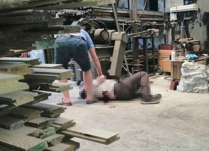 d Denizli'de iş yerinin çatısından düşen usta hayatını kaybetti