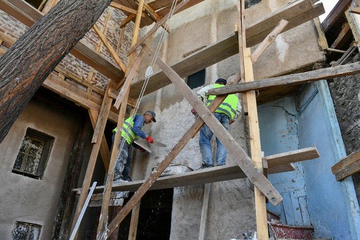 Ankara Kalesi'nde restorasyon çalışmaları sürüyor
