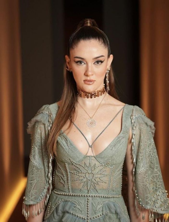 Zehra Güneş'ten romantik paylaşım! Sevgilisiyle aşka geldi, sosyal medya yıkıldı