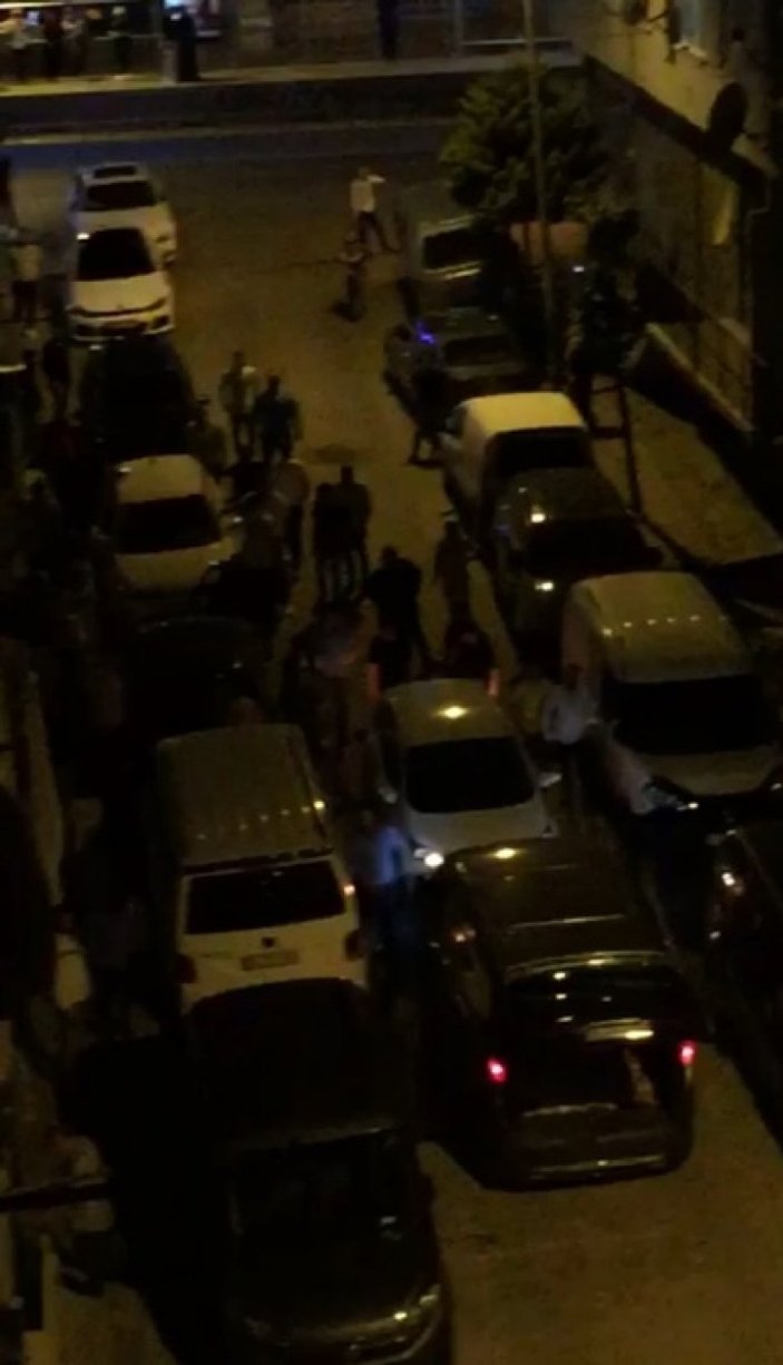 Sultangazi’de yol verme kavgası: Öldüresiye dövdüler