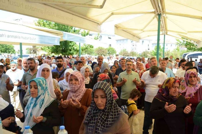 Denizli'deki ilk hac kafilesi yola çıktı