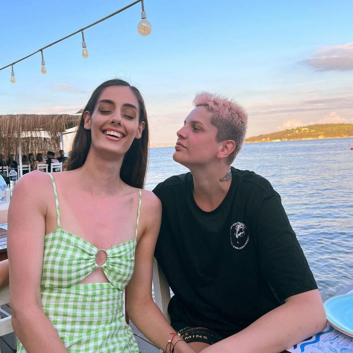 Ebrar Karakurt hızlı çıktı! Takım arkadaşıyla yeni bir aşka yelken açtı, paylaşımı sosyal medyayı yıktı