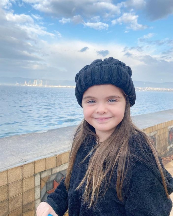 Çocuktan Al Haberi'nin çakıl bebeği Nisan büyüdü, şarkıcı oldu! 'Geleceğin popstarı'