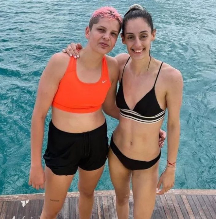 Zehra Güneş ve Ebrar Karakurt'un pozları Instagram'ı salladı!
