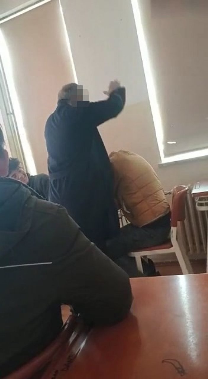 Kocaeli'de öğretmen, öğrencisini canice dövdü