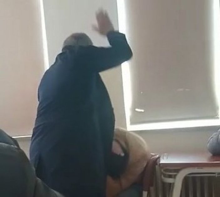 Kocaeli'de öğretmen, öğrencisini canice dövdü