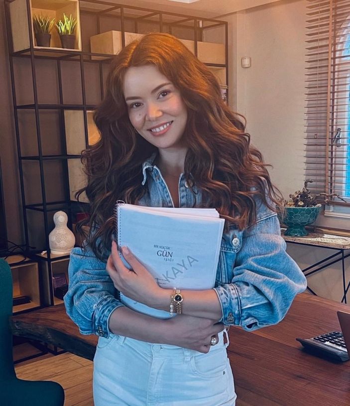 Kuruluş Osman'ın Lena'sı Seray Kaya yeni projesini seçti! Efsane dizinin başrol oyuncusu oldu