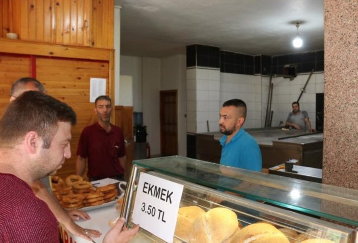 Adana'da ekmeği pahalı satan fırınlara denetim