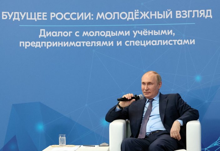 Vladimir Putin: Batı, Rus enerjisini yıllarca reddedemez