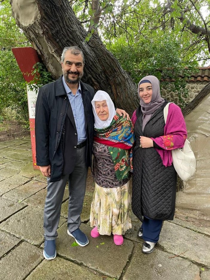 Türk Dünyası Parlamenterler Vakfı'ndan Saniye Teyze'ye ziyaret