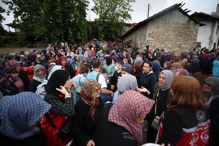 Balıkesir’deki kazada can veren kadınlara veda