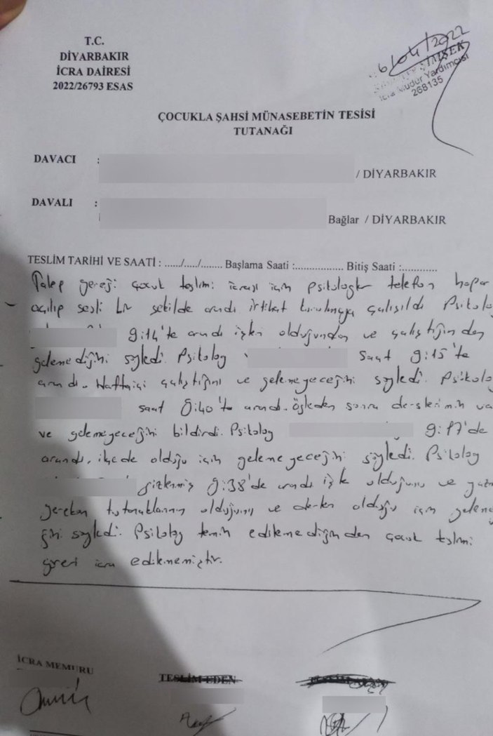 Diyarbakır'da bir anne, velayeti kendisinde olan çocuklarını istiyor