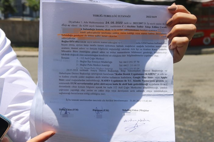 Diyarbakır'da bir anne, velayeti kendisinde olan çocuklarını istiyor