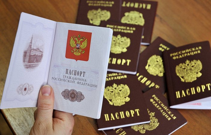Rusya, Ukrayna'da Rus pasaportu dağıtıyor