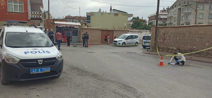 Konya’da kamyonet çalıp, husumetlisini öldürdü