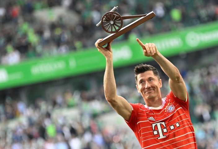 r PSG, Lewandowski için devrede