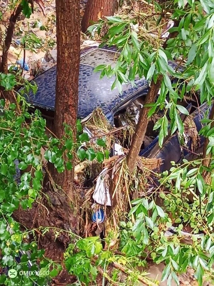 i Ankara'da etkili olan yağıştan geriye kalanlar