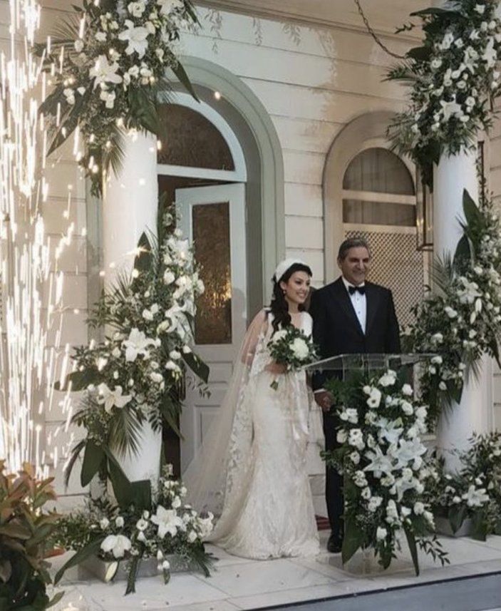CHP'li Aykut Erdoğdu, Tuba Torun ile evlendi