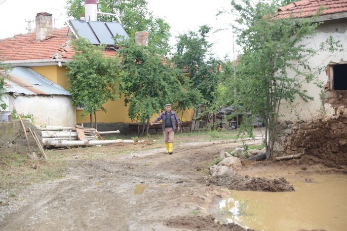 Ankara'da su baskınına karşı kum torbalı önlem