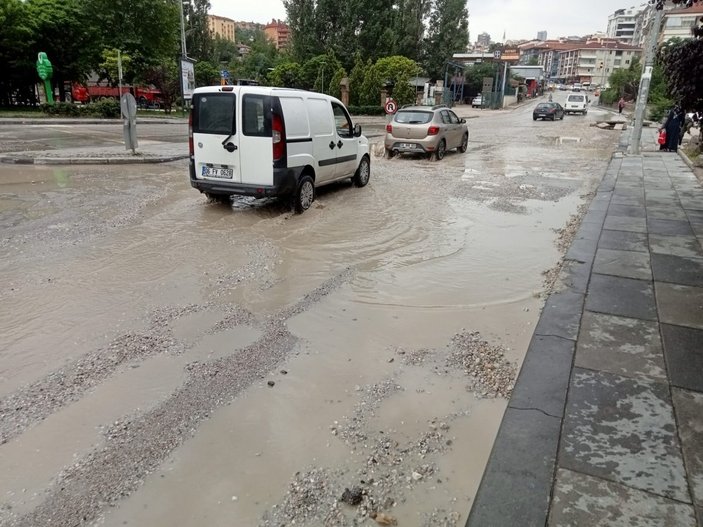 Ankara'da her yağış sonrası yine aynı manzara