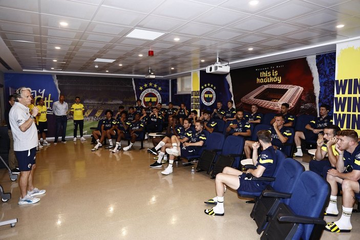 Fenerbahçe, sezonun ilk antrenmanını gerçekleştirdi