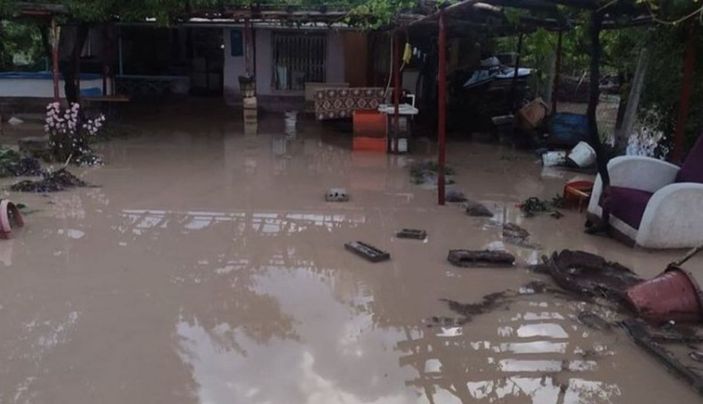 AFAD'dan sağanak yağıştan etkilenen 13 ildeki çalışmalara ilişkin açıklama