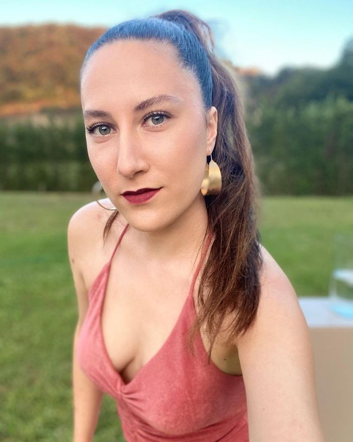 Senden Daha Güzel'in Binnur'u gerçekte tam bir afetmiş! 'Endamın yeter'