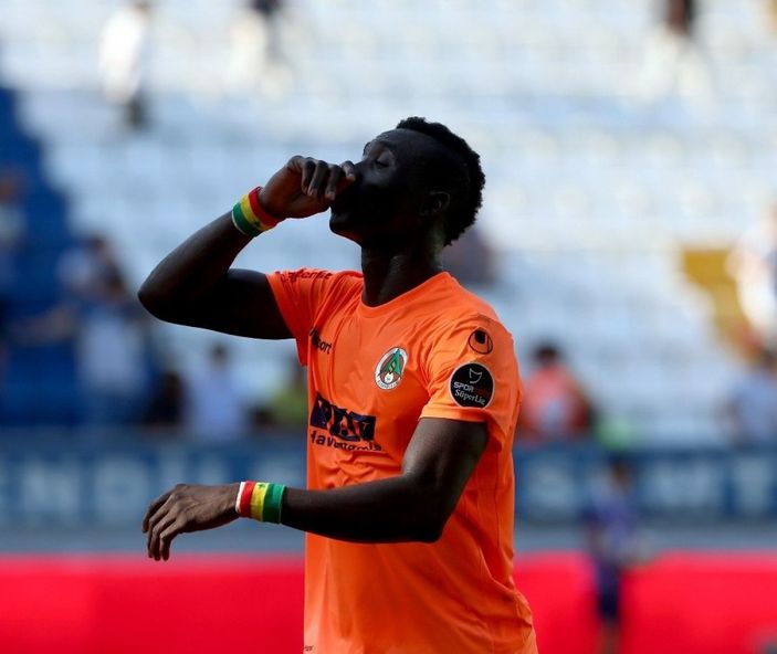 Papiss Cisse: Beni Alanya sahillerine gömün