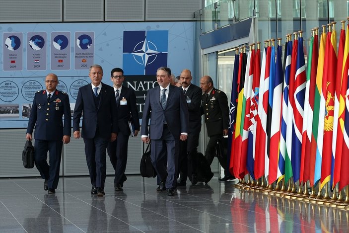 Hulusi Akar, İsveç ve Finlandiya'nın NATO'ya katılma isteğini değerlendirdi