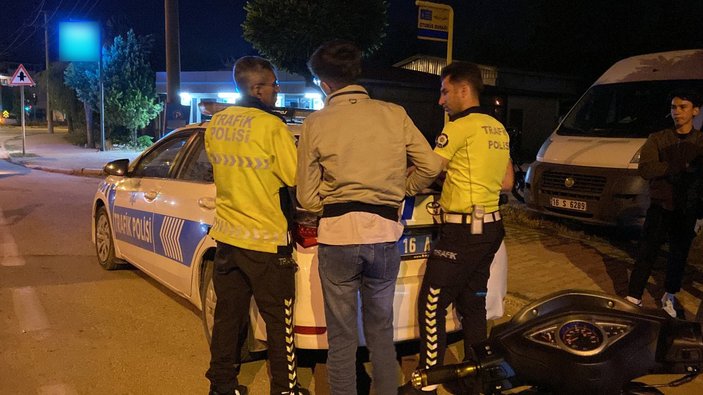 Bursa'da ehliyetsiz yakalanan genç: Benim amcam da polis