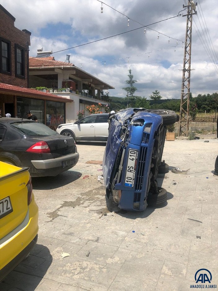Samsun'daki sürücü köpeğe çarpmamak için kaza yaptı