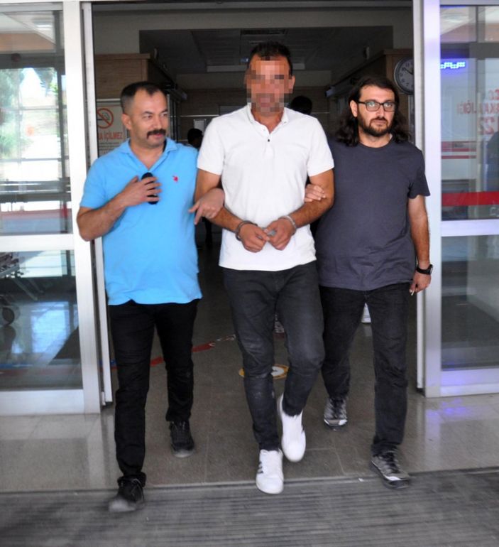 Karaman'da, çaldıkları minibüsün içerisinde yakalandılar