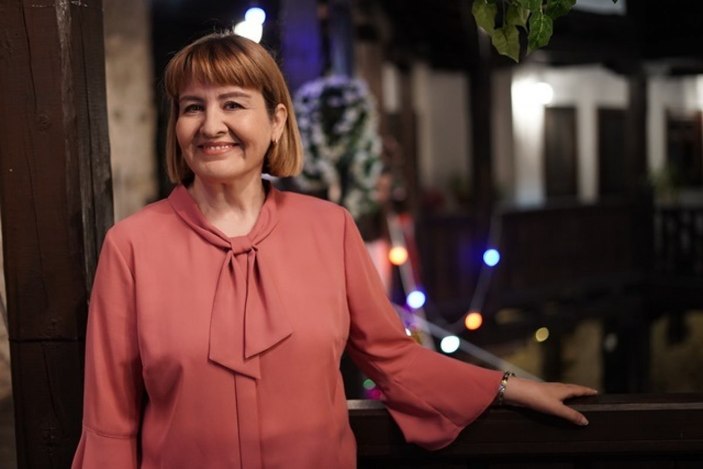 Seksenler bitti, soluğu Balkan Ninni'sinde aldı! Ana yüreğiyle gönülleri fethedecek...