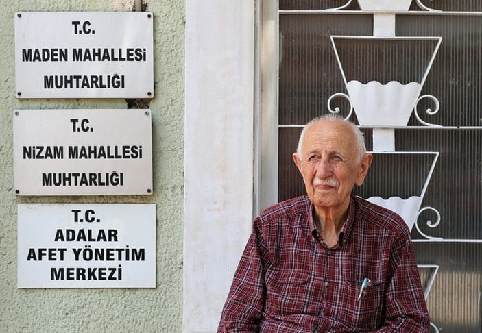 İstanbul'daki en yaşlı muhtar 95 yaşında görevine devam ediyor