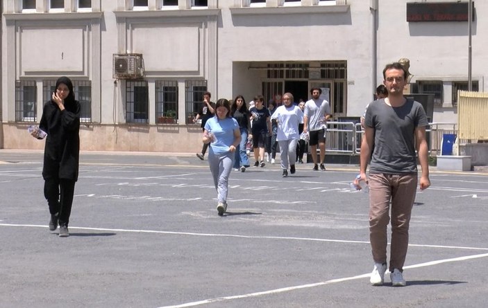 Öğrencilerin birçoğu AYT'yi TYT’ye göre zor buldu