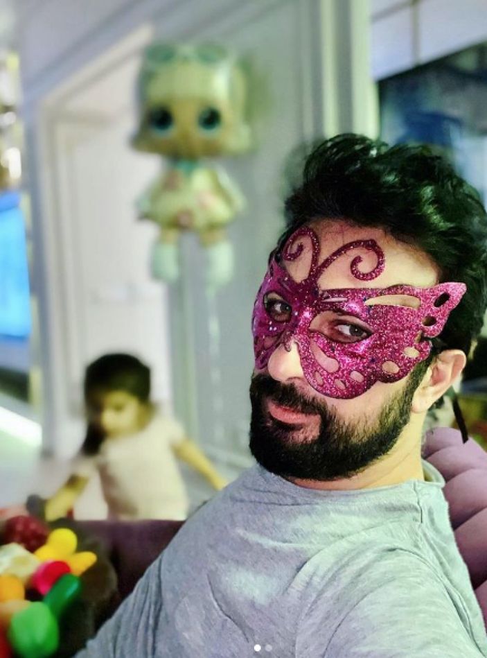 Megastar Tarkan'dan Babalar Günü paylaşımı