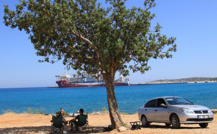 Mersin'de bakımı devam eden Abdülhamid Han görev için gün sayıyor